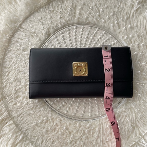 Salvatore Ferragamo Wallet - Picture 11 of 12